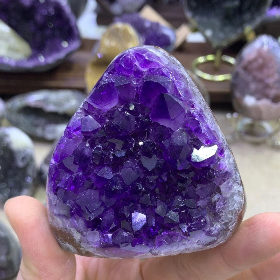 大***旭大型摆件（非配饰）紫晶未镶嵌