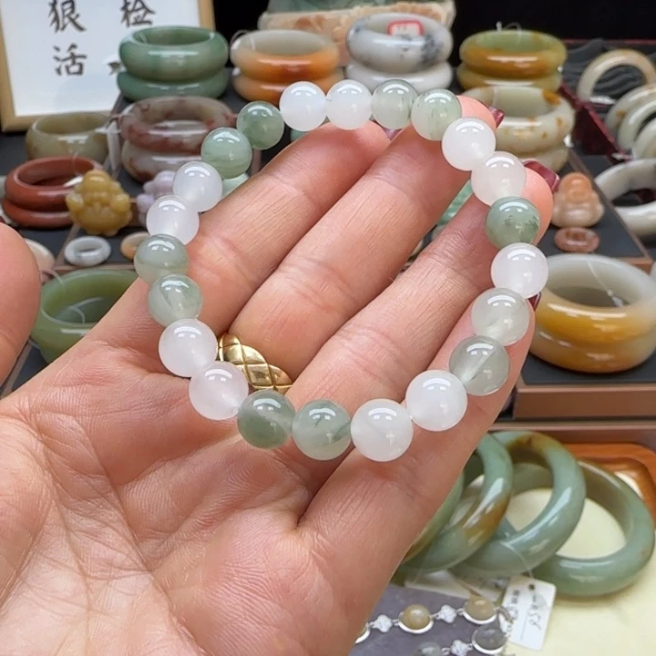 石英岩玉未镶嵌手镯