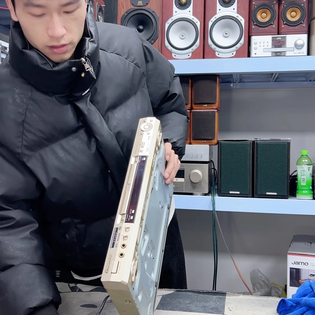 8新先锋DVD 5600kd不读碟