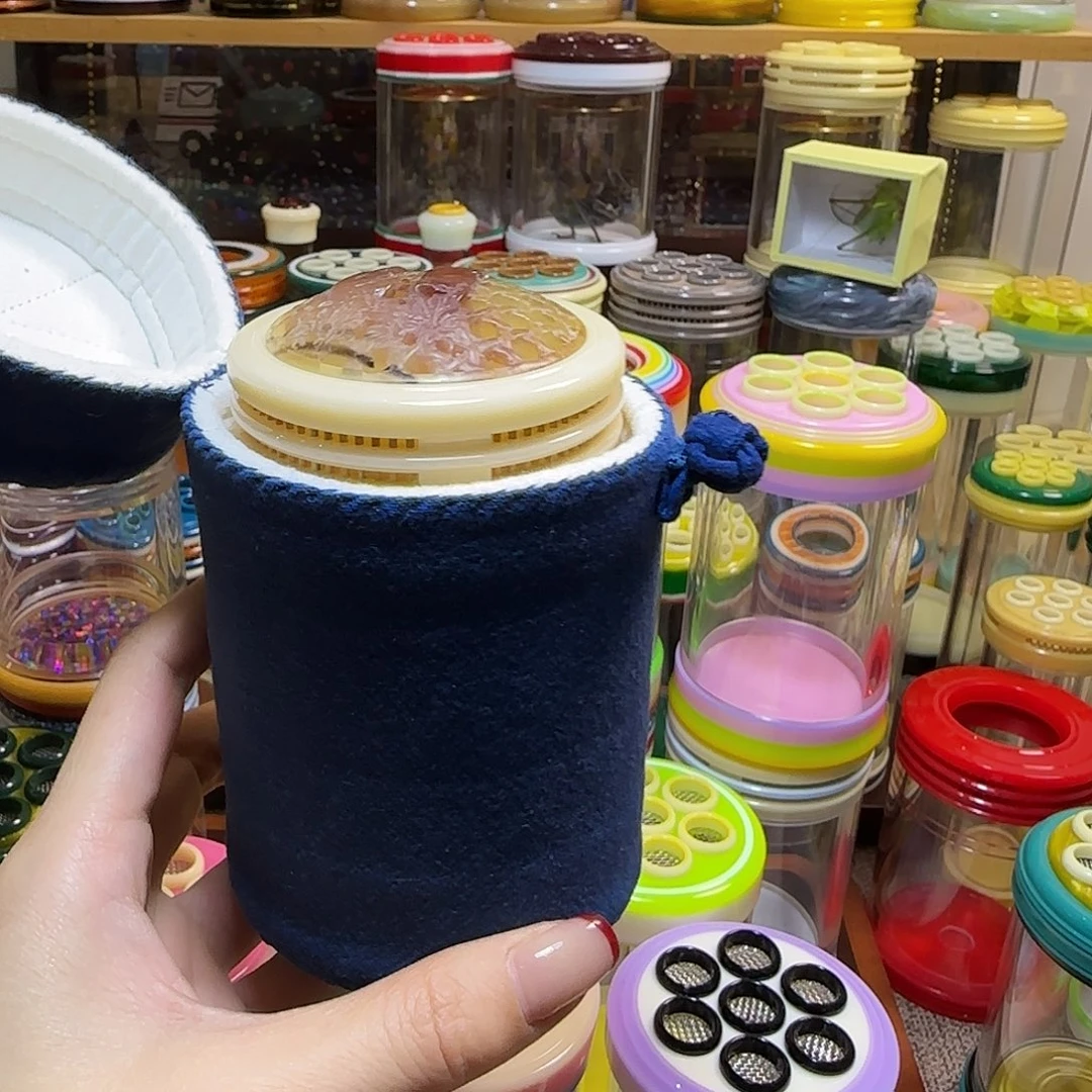 若****238号，蒙心罐和翻盖布套