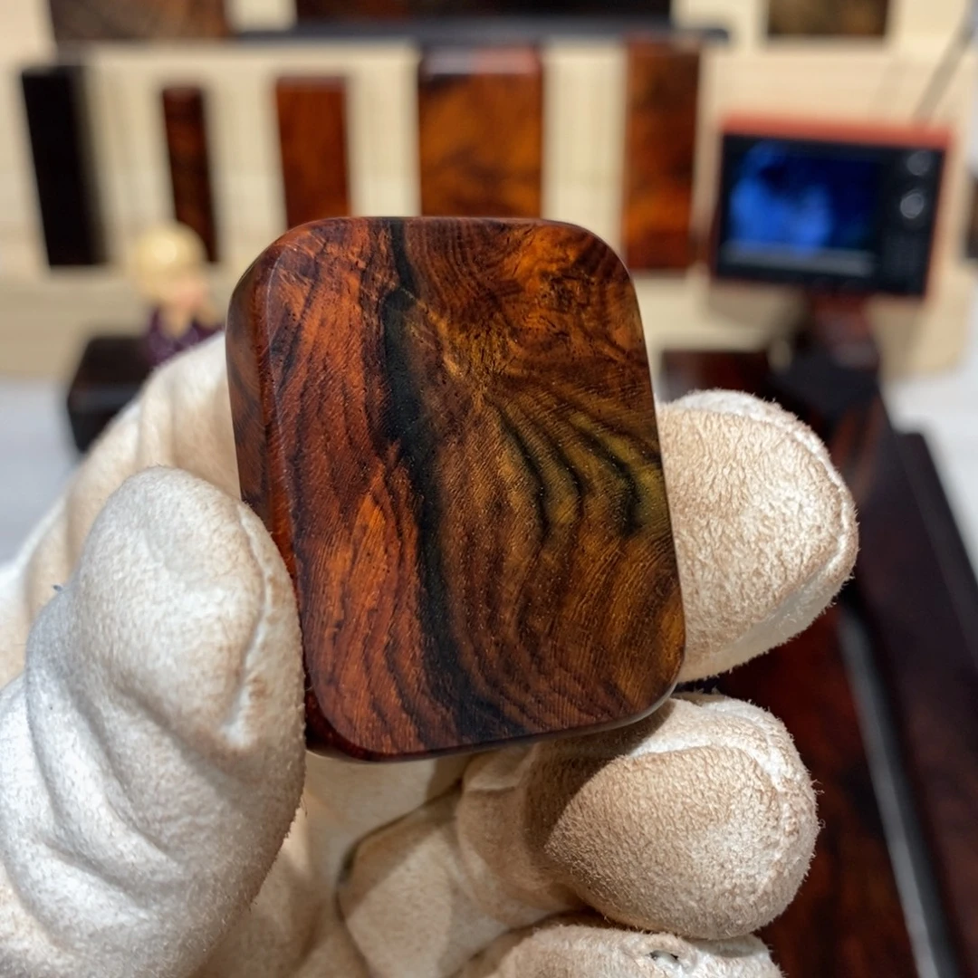 *****交趾黄檀（大红酸枝）