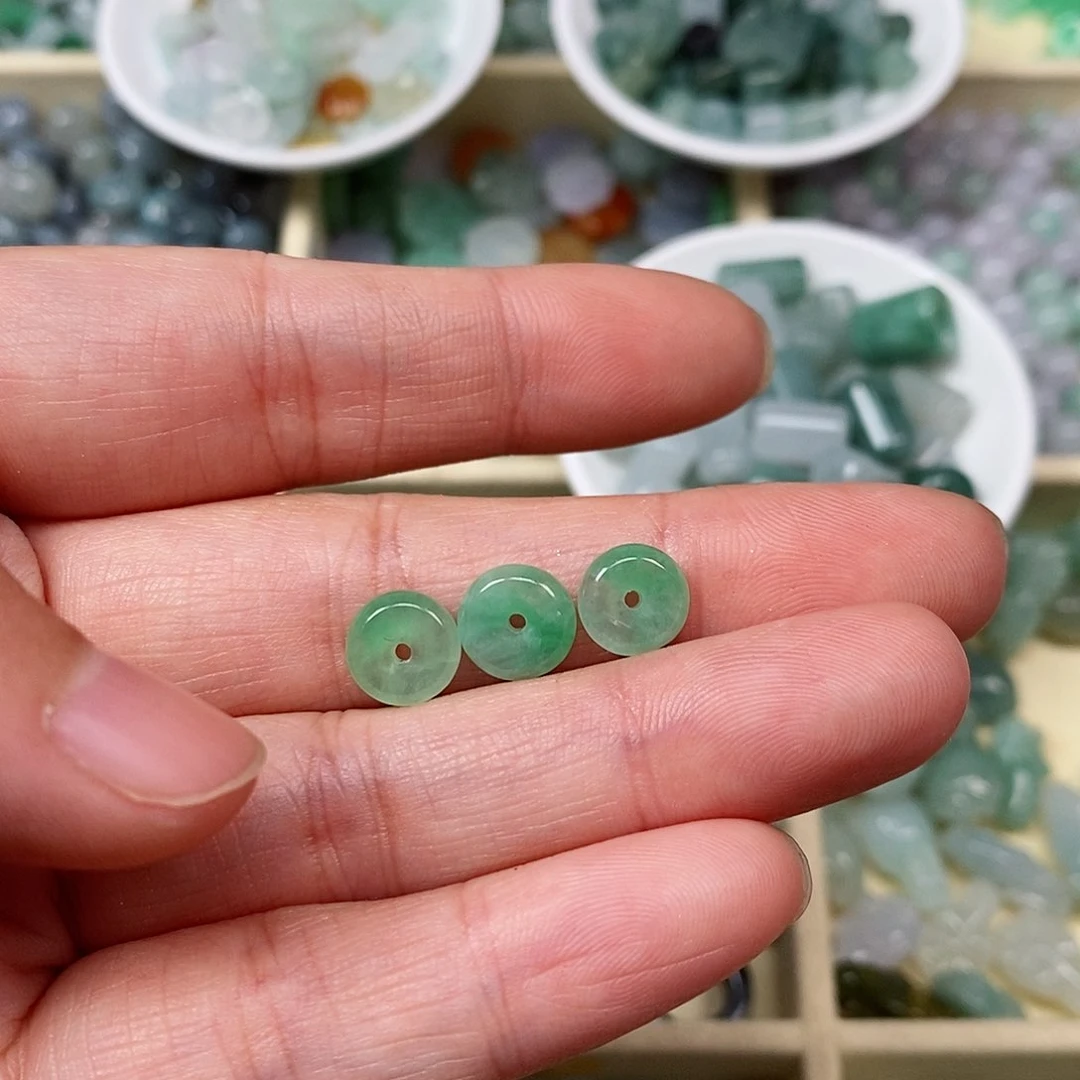 翡翠吊坠(不含链)未镶嵌?****?