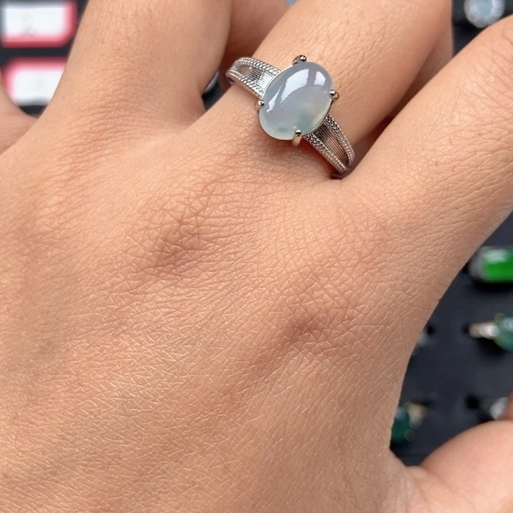 翡翠未镶嵌戒指戒指