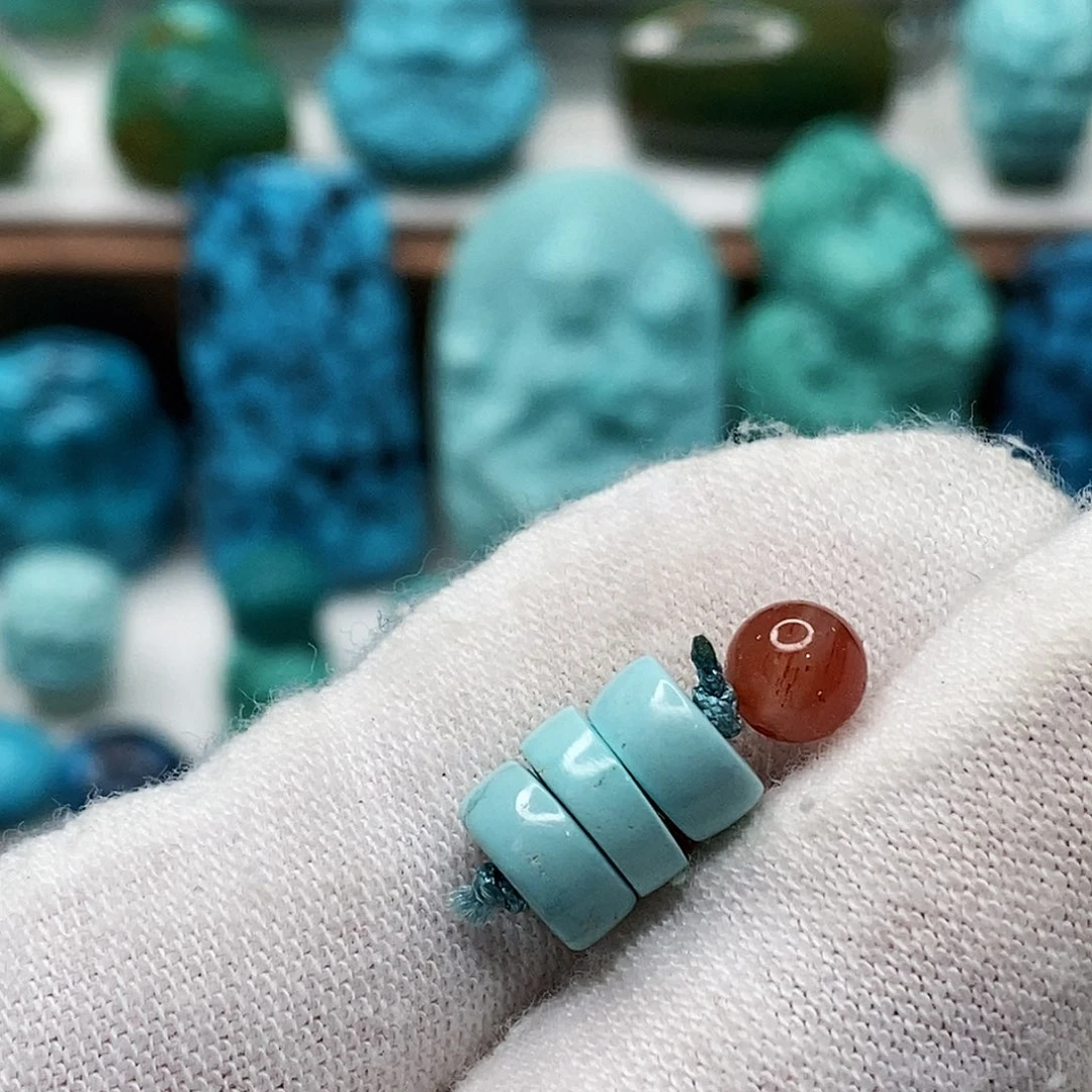 南红玛瑙未镶嵌珠宝奇石