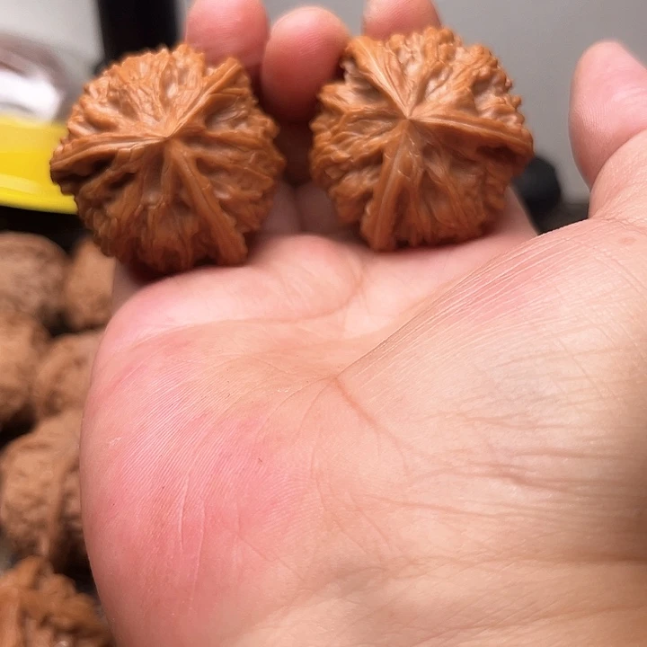 跃***吊坠文玩核桃你们都在