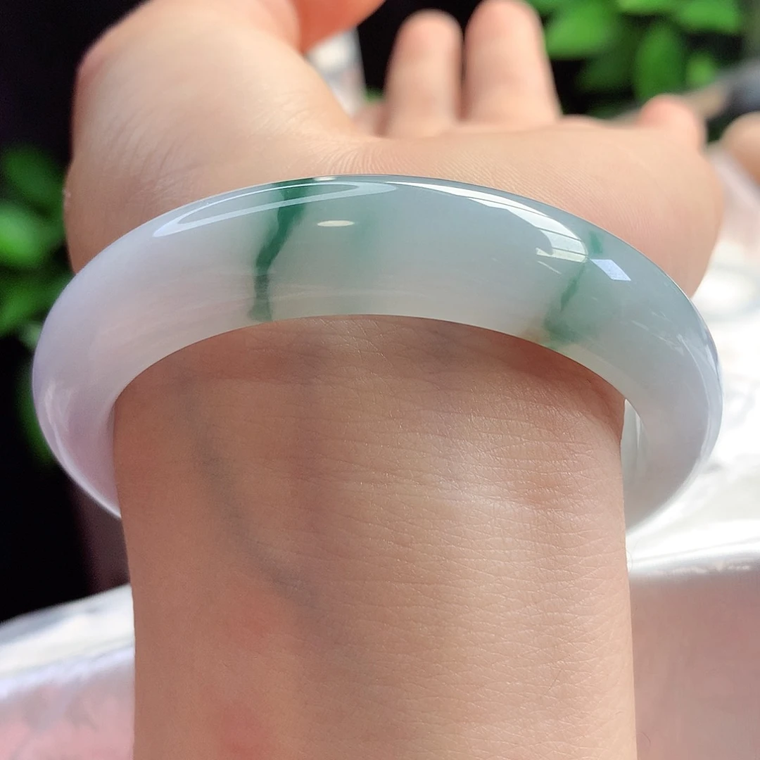 未镶嵌手镯翡翠56-57圈口冰胶牛奶滴底飘花11号