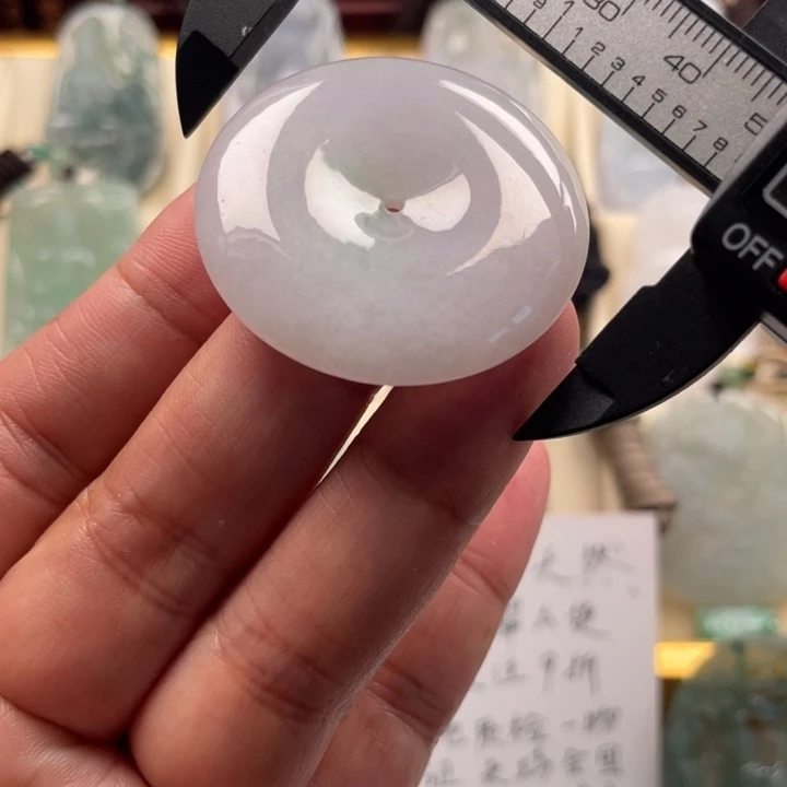颈饰未镶嵌翡翠玉