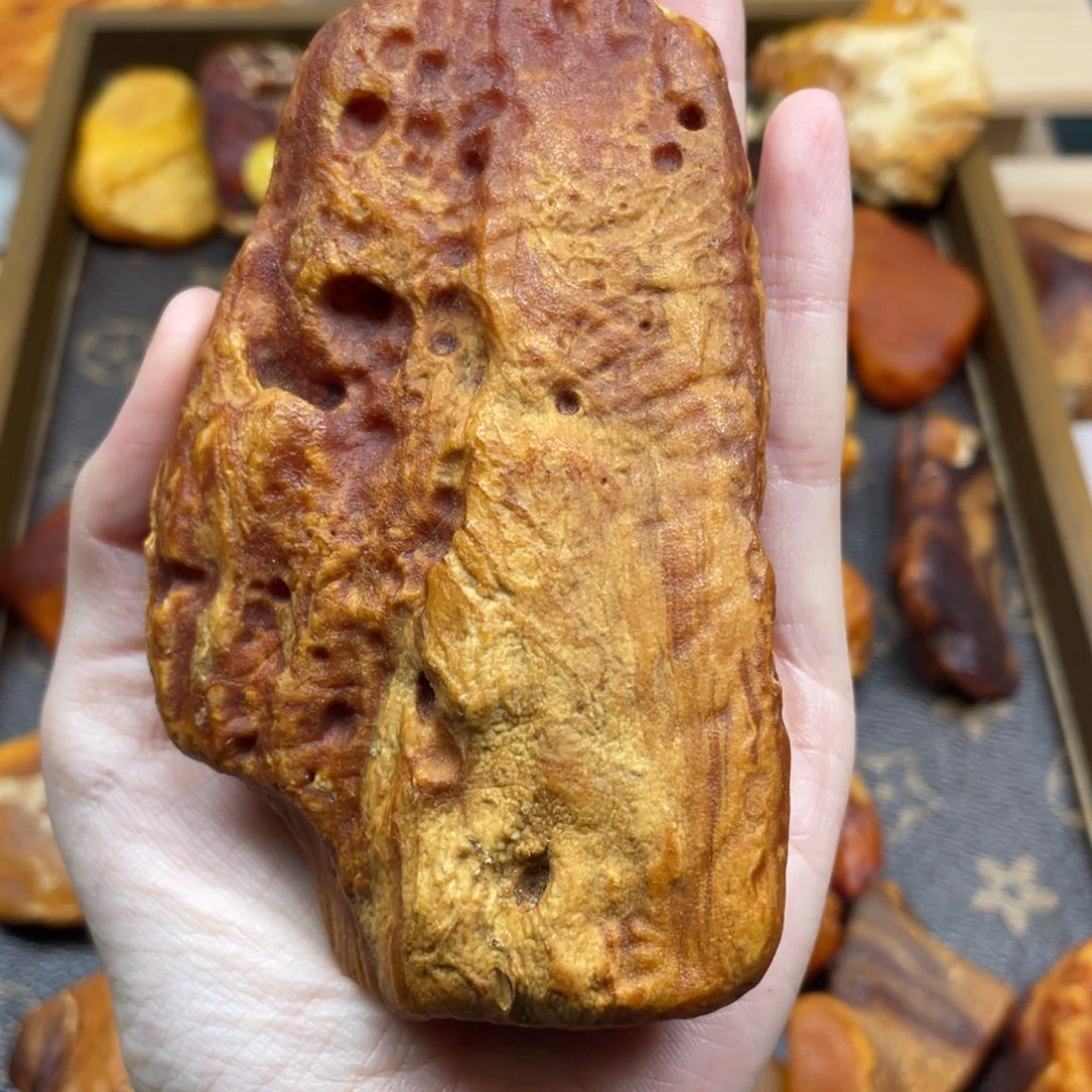 琥珀未镶嵌珠宝奇石