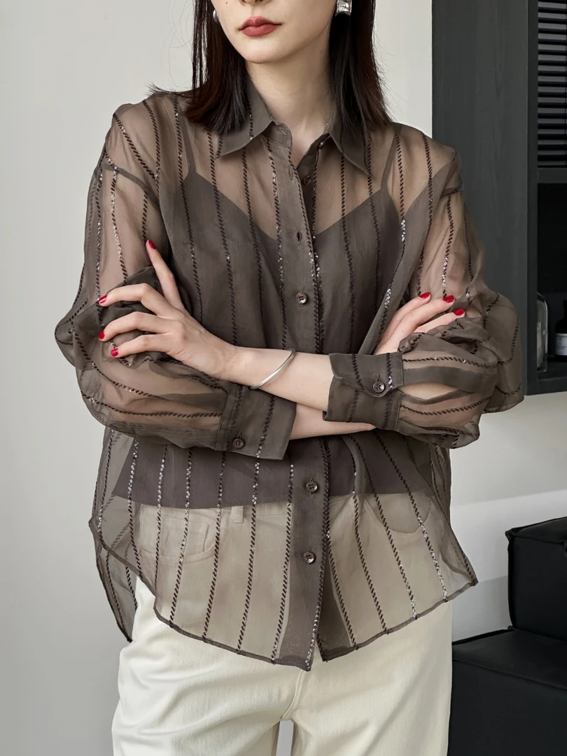 早秋时尚新品女士休闲亲肤透气宽松条纹长袖衬衫  CS68599