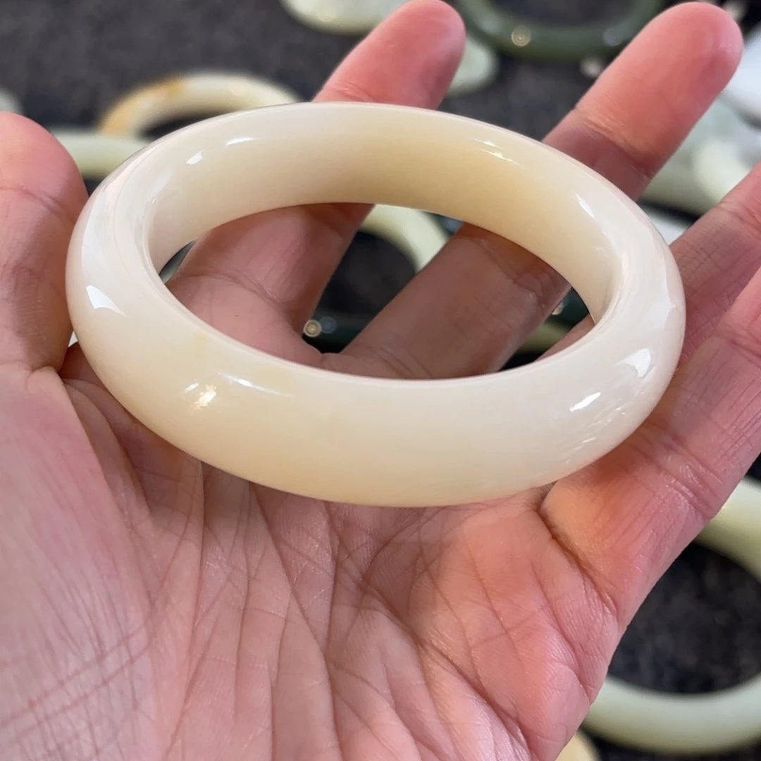 和田玉（糖玉）未镶嵌颈饰55.5