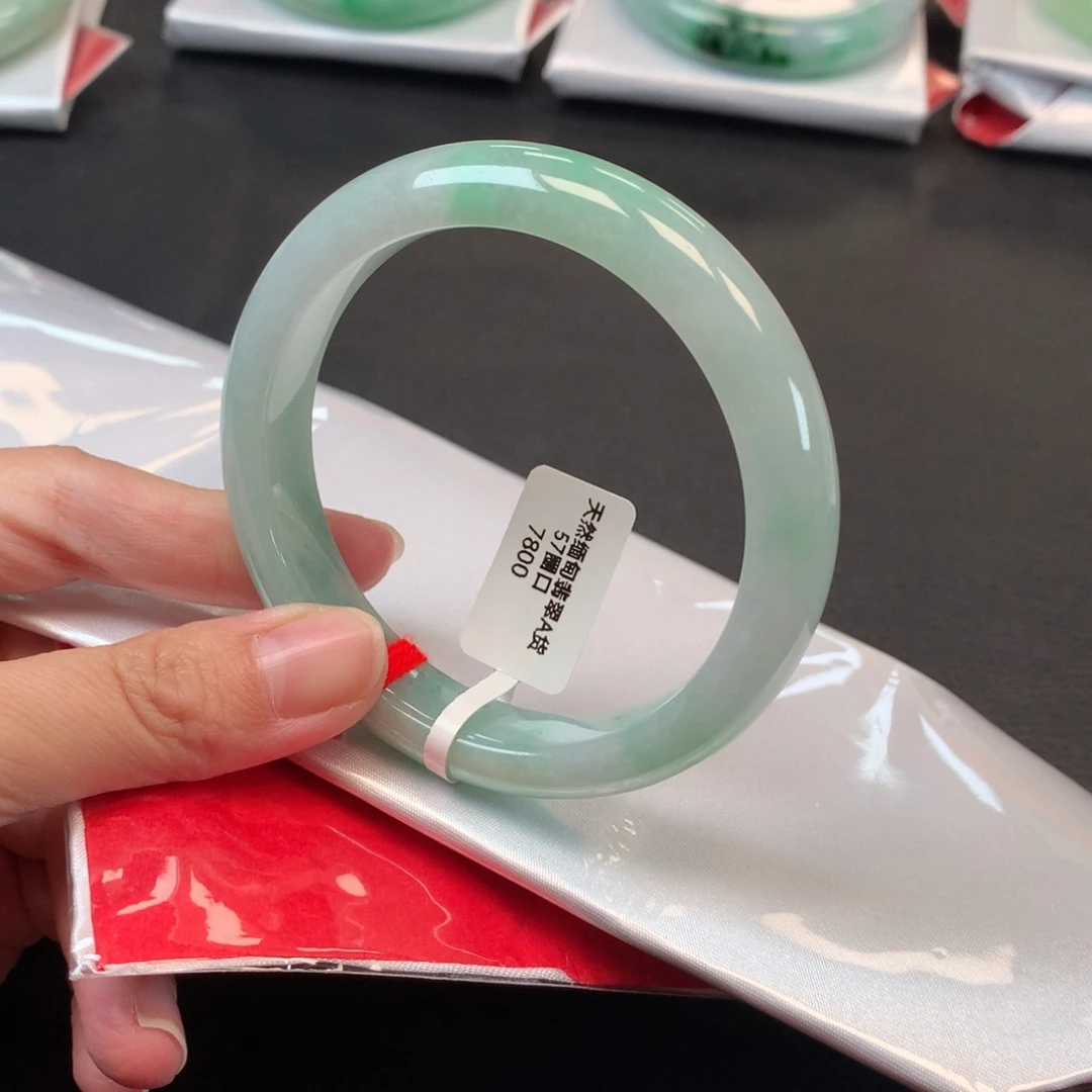 翡翠未镶嵌手镯57圈口冰晴水绿