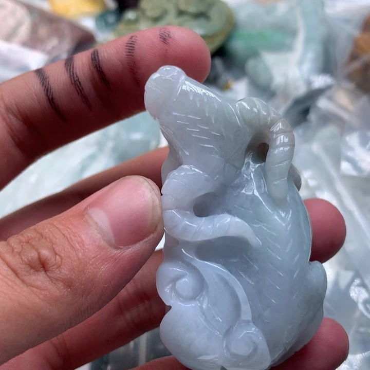翡翠未镶嵌颈饰保真天然a货翡翠