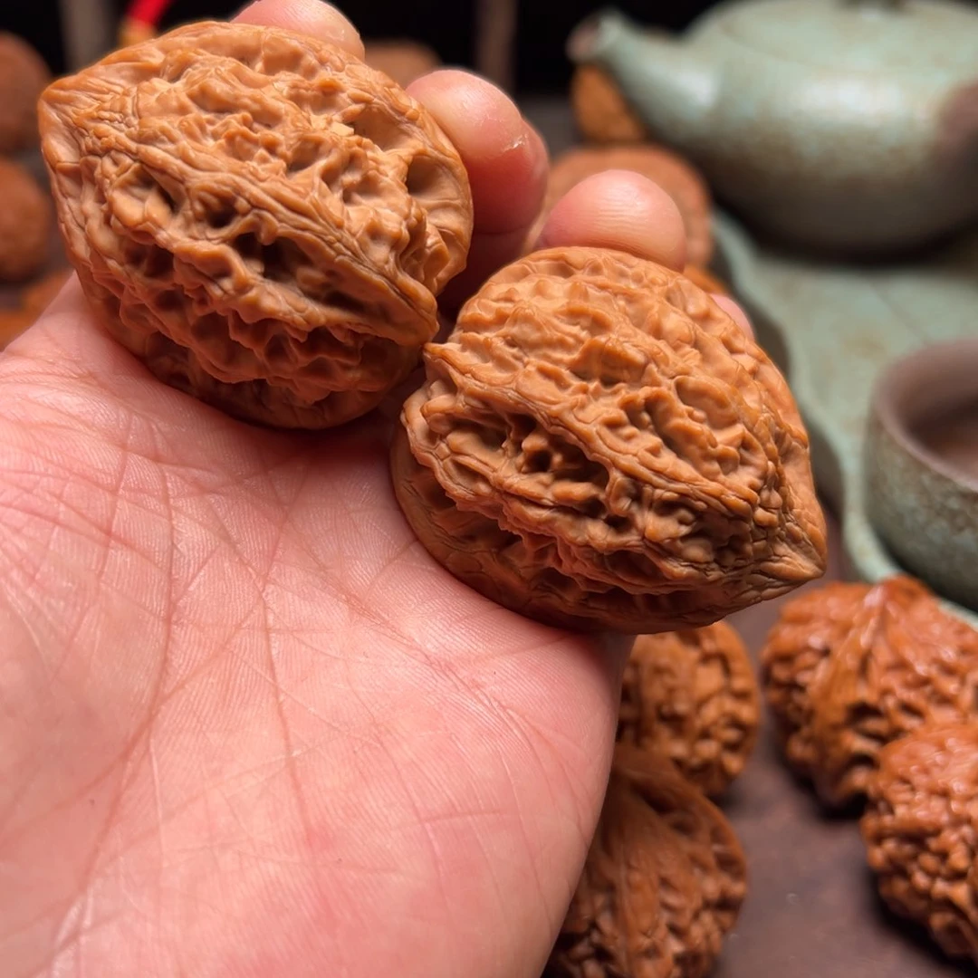 文玩核桃把件安***蕉43大沽石