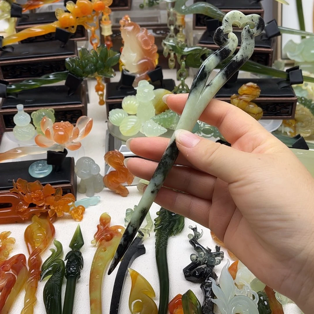 蛇纹石玉未镶嵌岫玉发簪