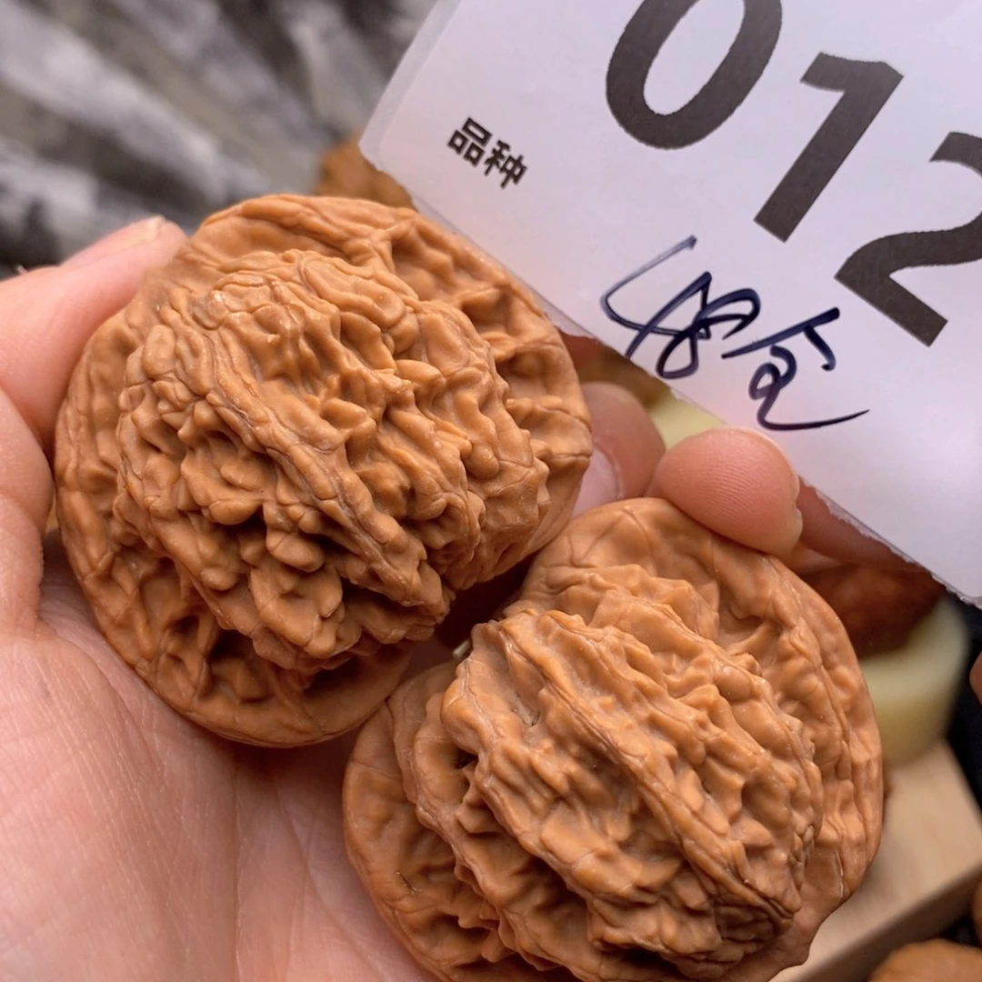 文玩核桃把件012号48全至尊虎