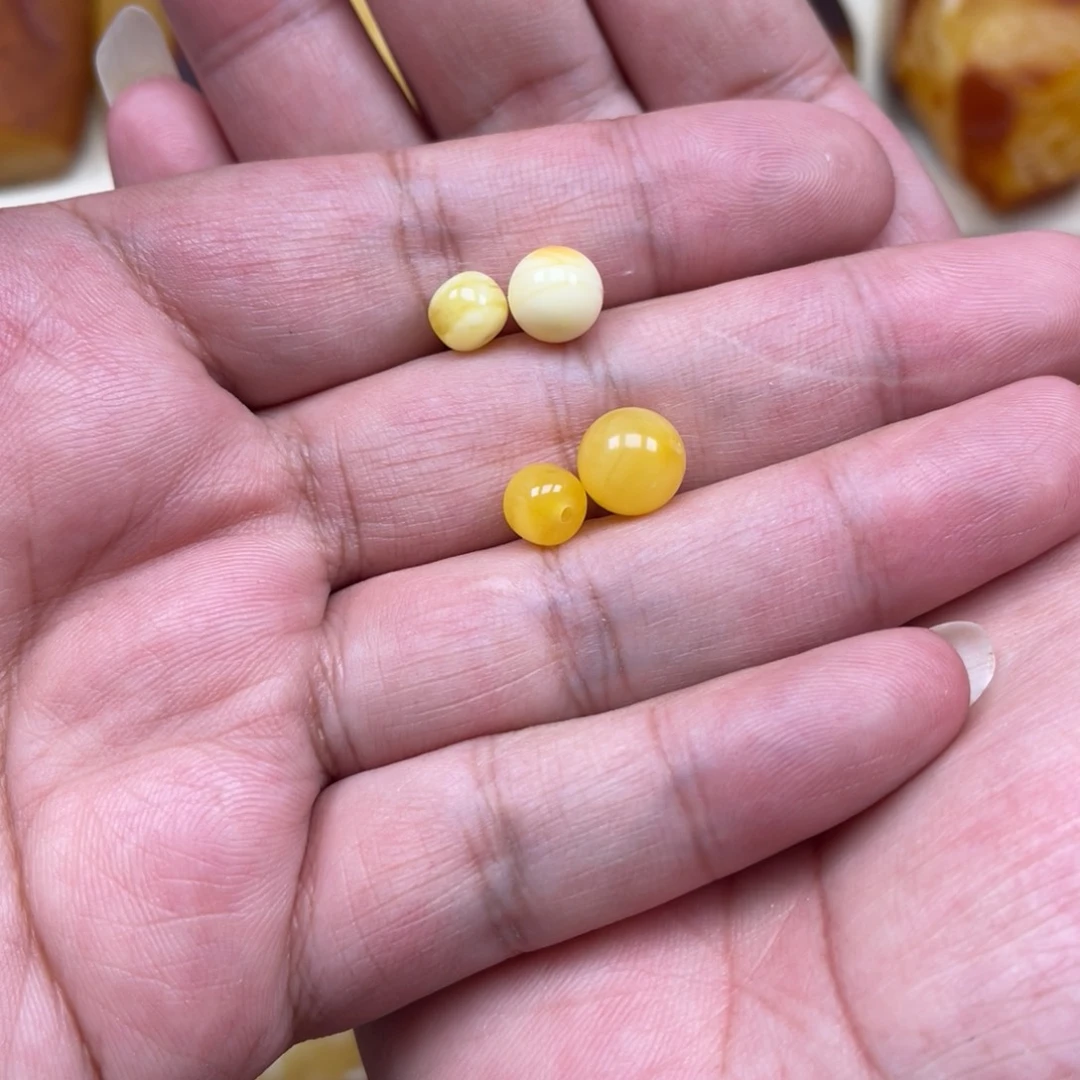 小***叔蜜蜡未镶嵌裸石珠子