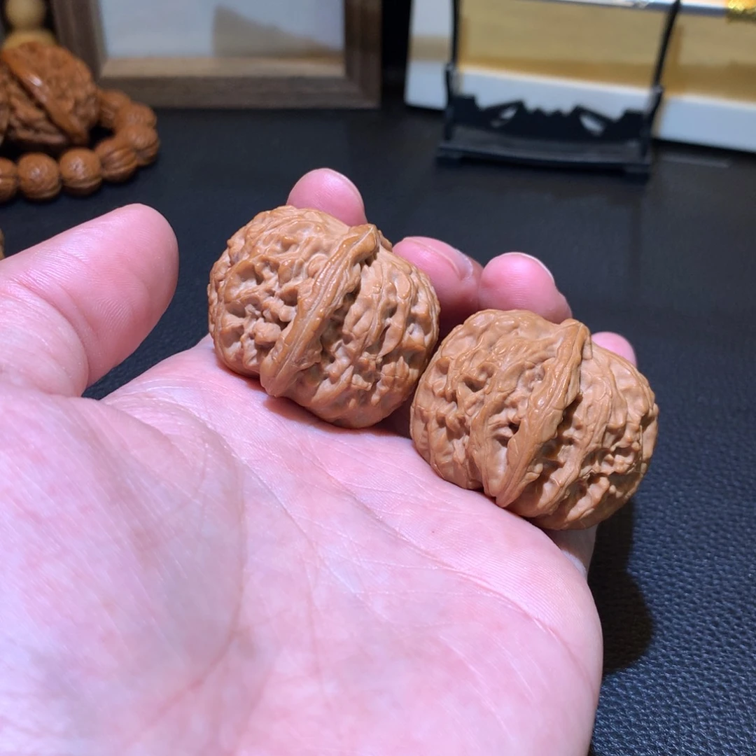 文玩核桃把件原生球白36