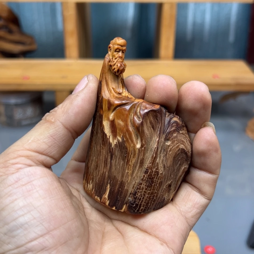 H****木崖柏木摆件手把件