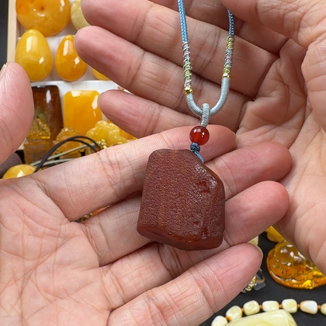 蜜蜡未镶嵌颈饰蜜蜡