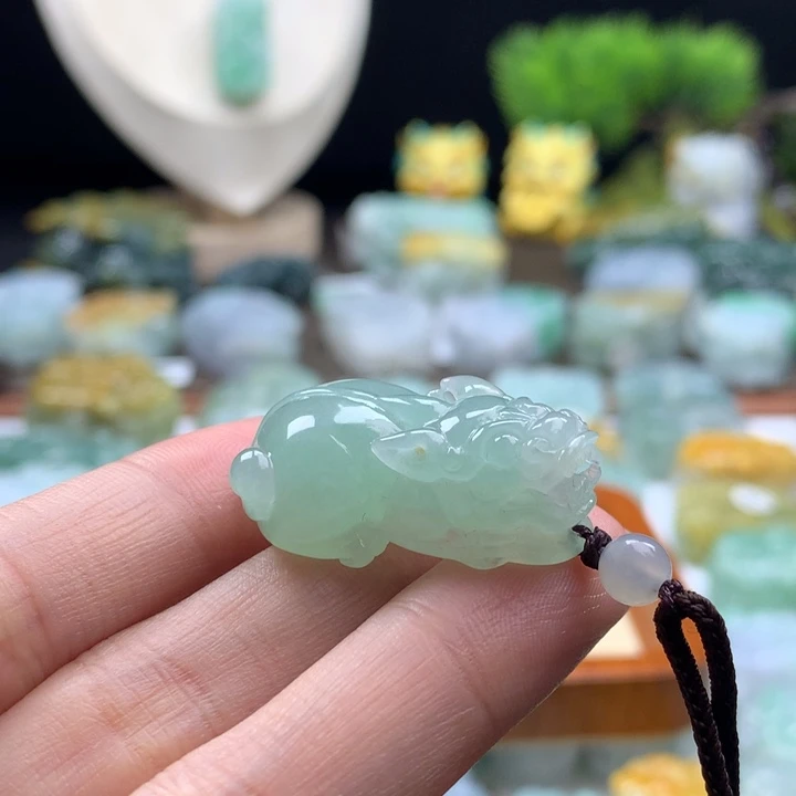 翡翠未镶嵌颈饰貔貅20