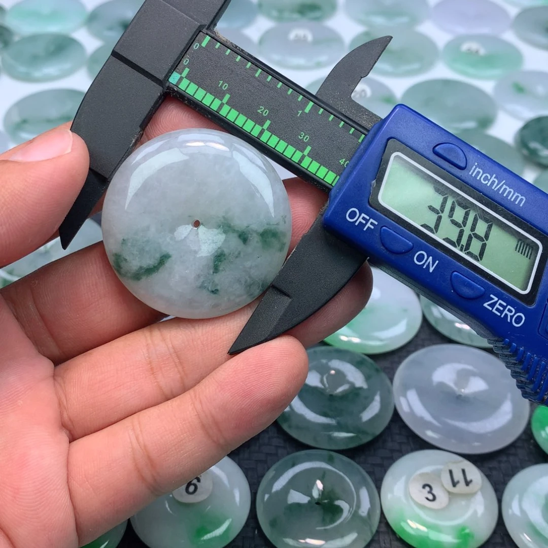 翡翠未镶嵌颈饰缅甸天然A货翡翠