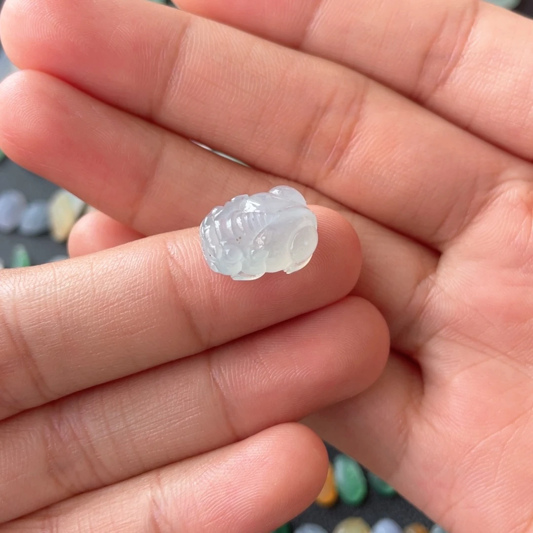 定制翡翠未镶嵌皮秋