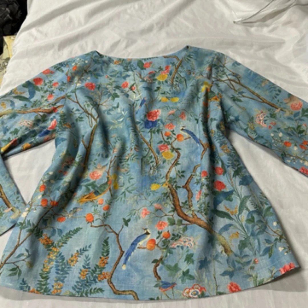 麻料上衣、宽松休闲版、穿着舒适又时尚，手工制作、可定制