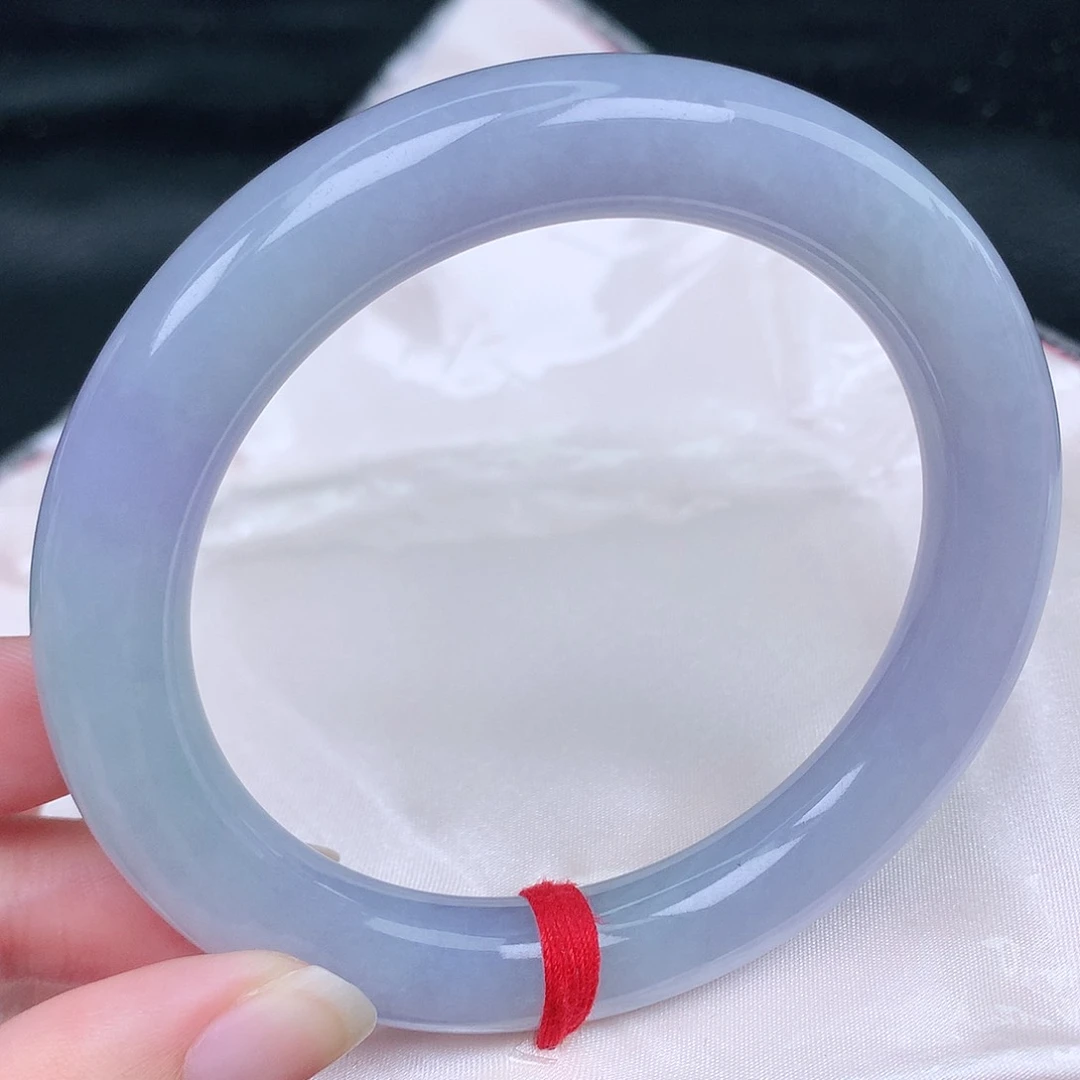 未镶嵌手镯（圆镯）翡翠天然