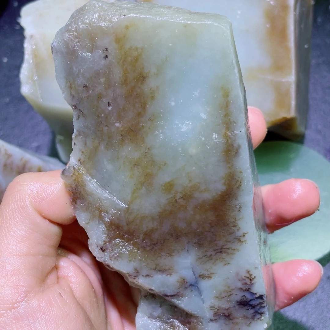 和田玉未镶嵌珠宝半成品