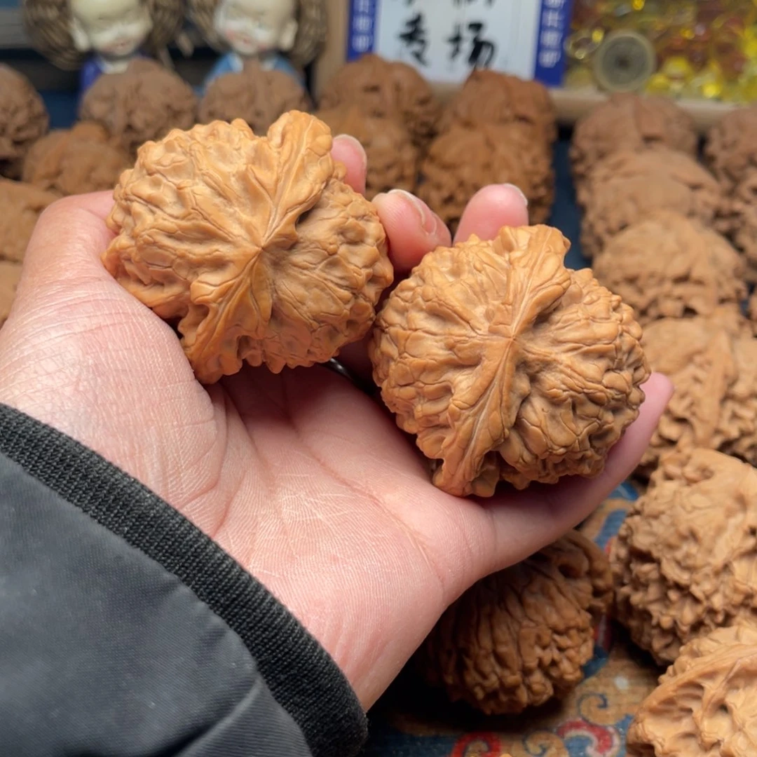 把件文玩核桃岁****6龙鼎50