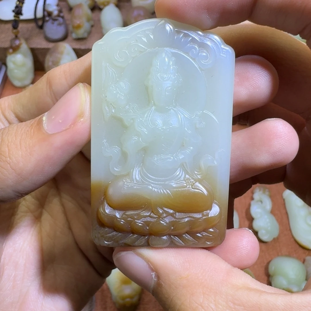 和田玉未镶嵌颈饰