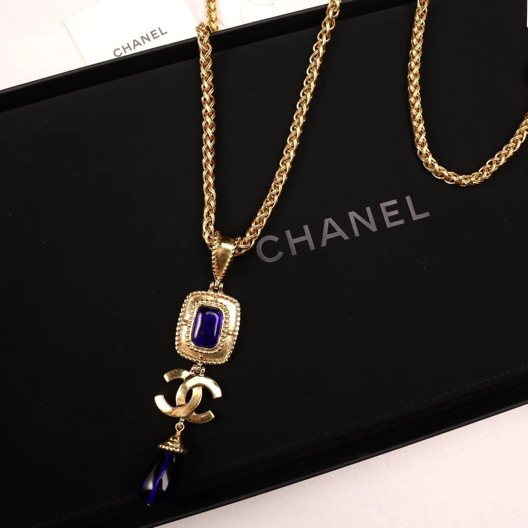 95新 Chanel/香奈儿 柚礼中古/香奈儿蓝琉璃吊坠双C项链lz605168