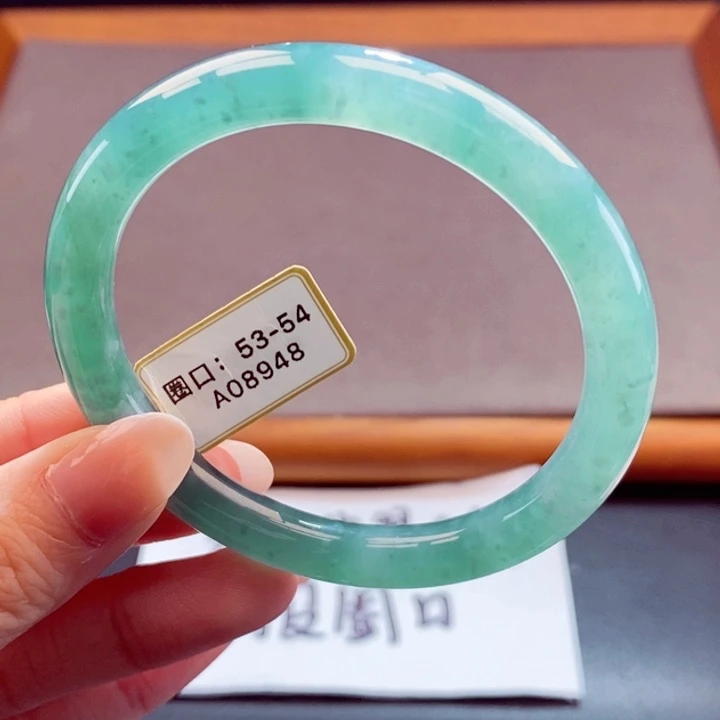 翡翠未镶嵌手镯翡翠手镯13