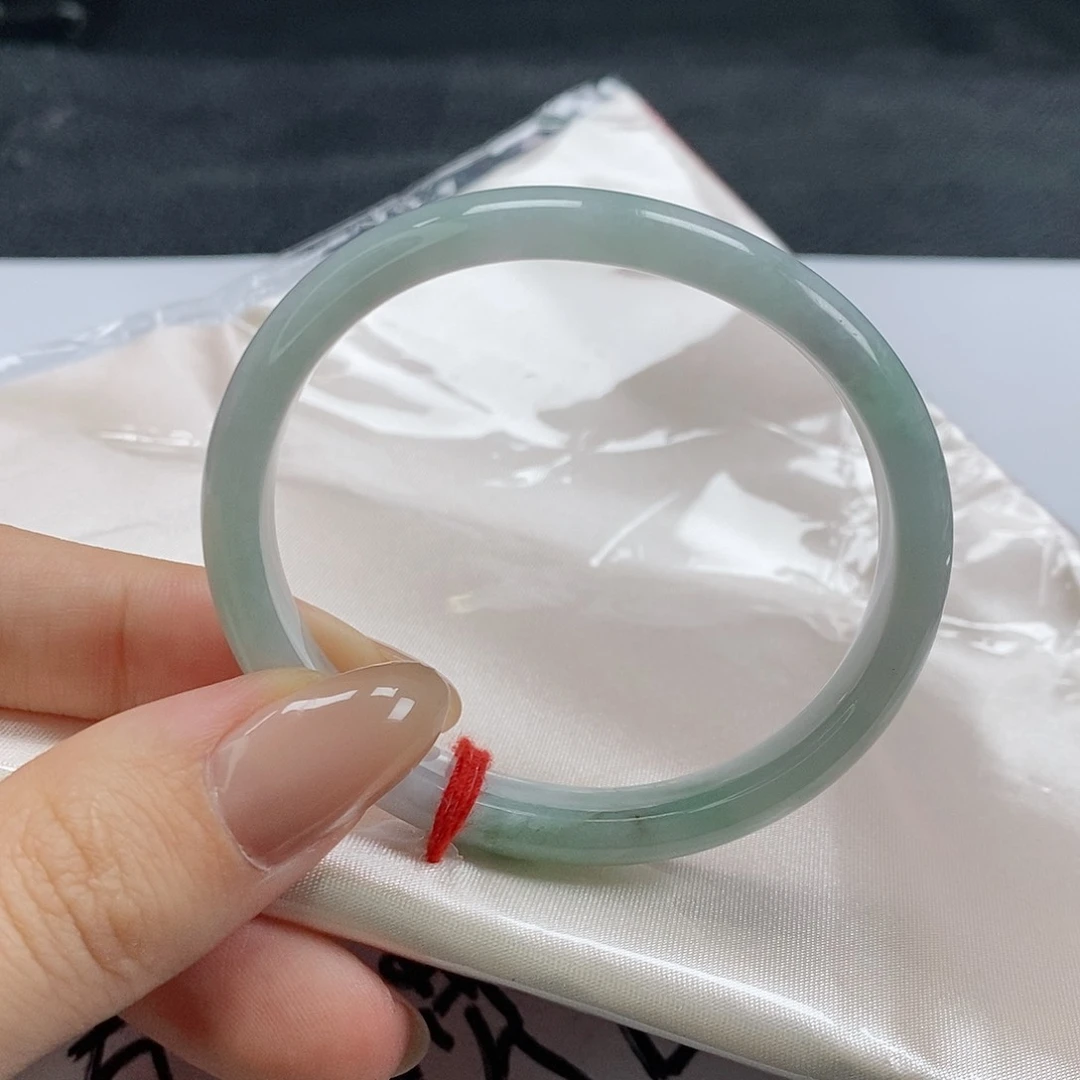 【闪购商品】翡翠手镯（贵妃镯）未镶嵌220号