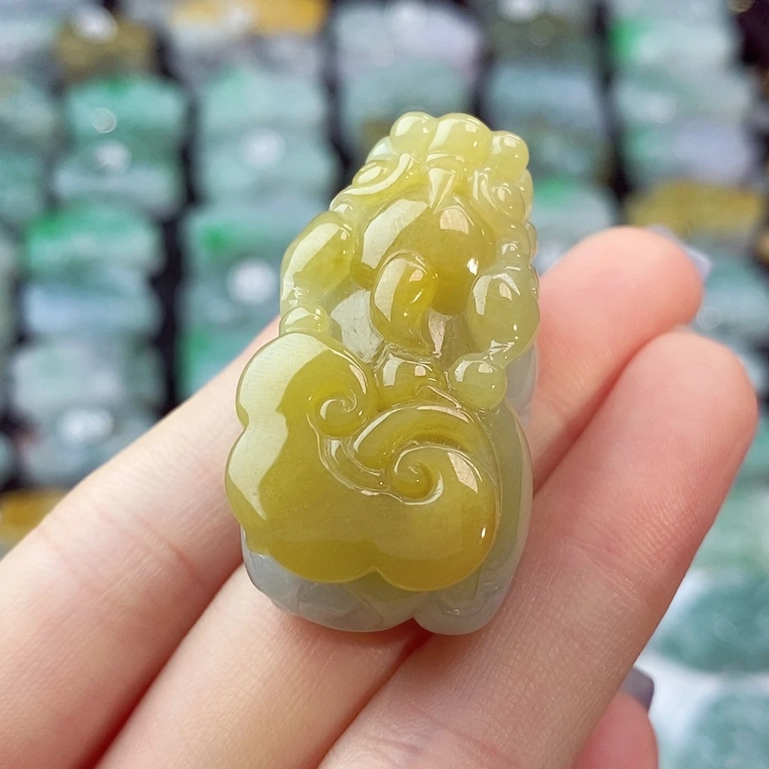 颈饰未镶嵌翡翠天然