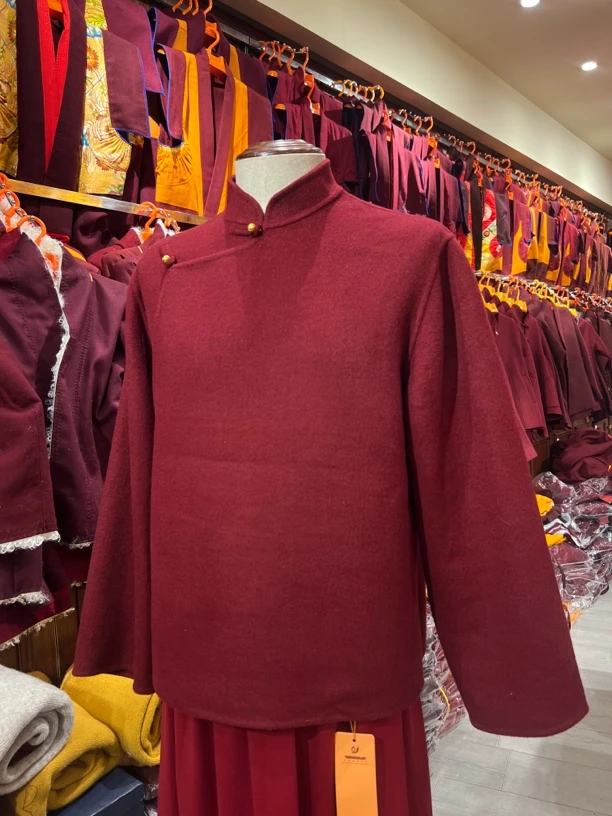 长款斜扣羊绒外套，斜扣东波