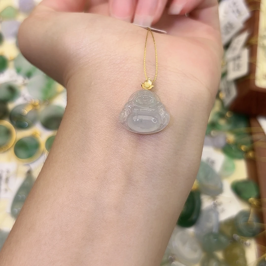 颈饰18K金镶嵌翡翠佛公