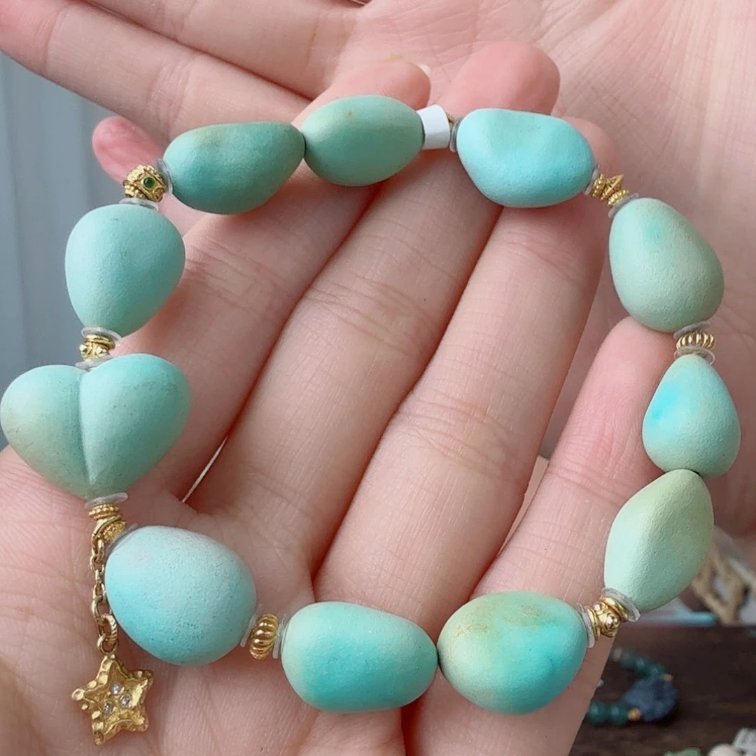 绿松石未镶嵌珠宝奇石