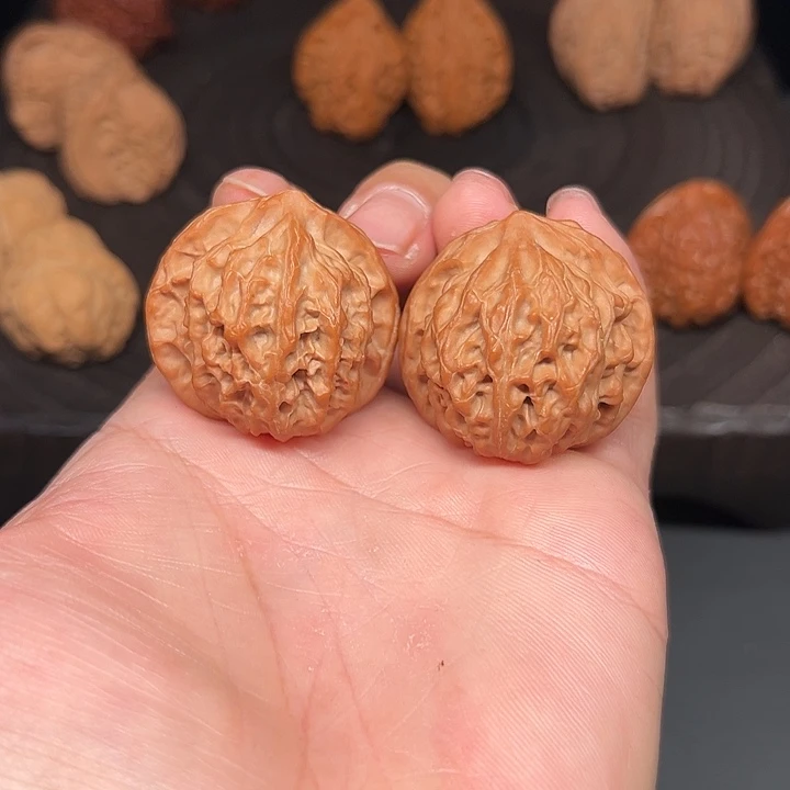 把件文玩核桃血灯笼 37+