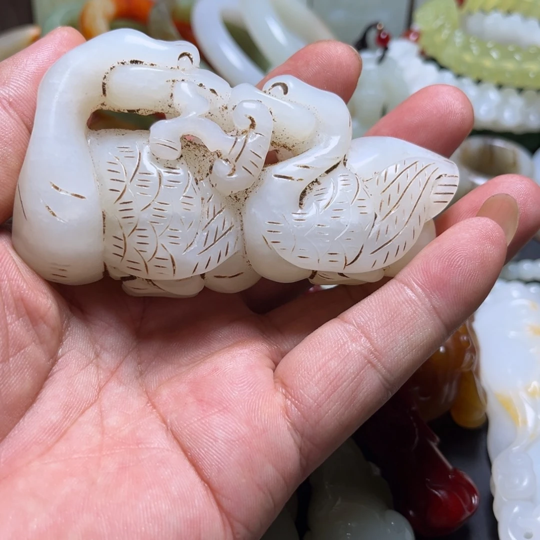 珍***华颈饰未镶嵌和田玉