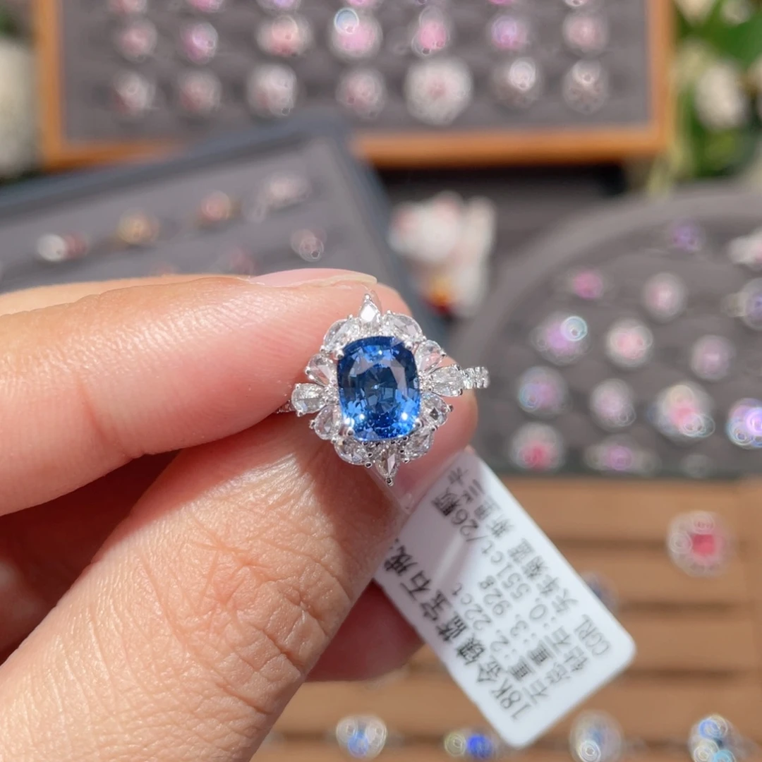 蓝宝石戒指18K金镶嵌2.22ct