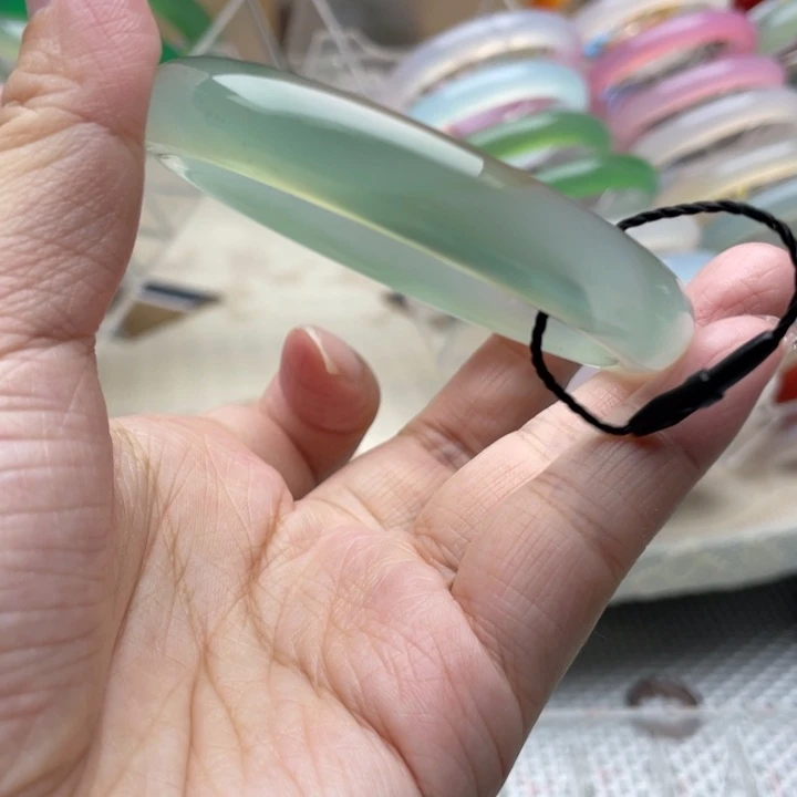 手镯玛瑙/玉髓未镶嵌57圈口