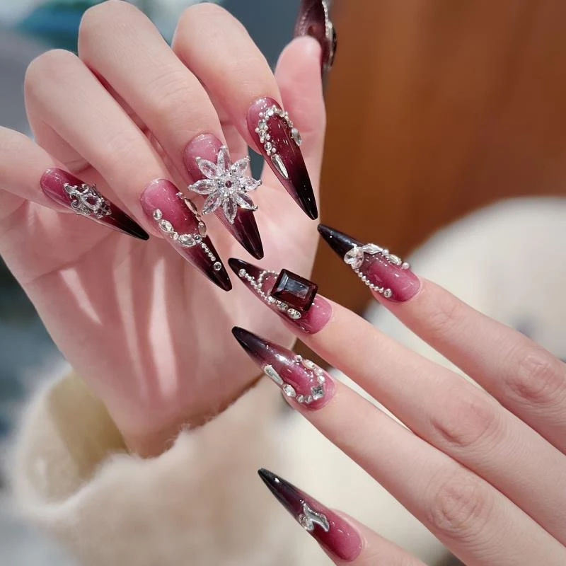 【Wen】【新3号链接】--小众设计师款轻奢重工纯手工穿戴甲