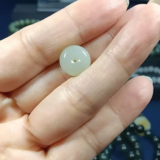 和田玉未镶嵌颈饰12/7