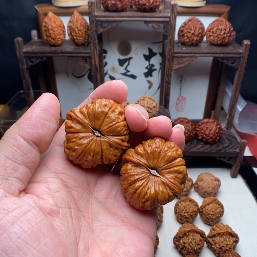 阳***航吊坠文玩核桃南瓜墩