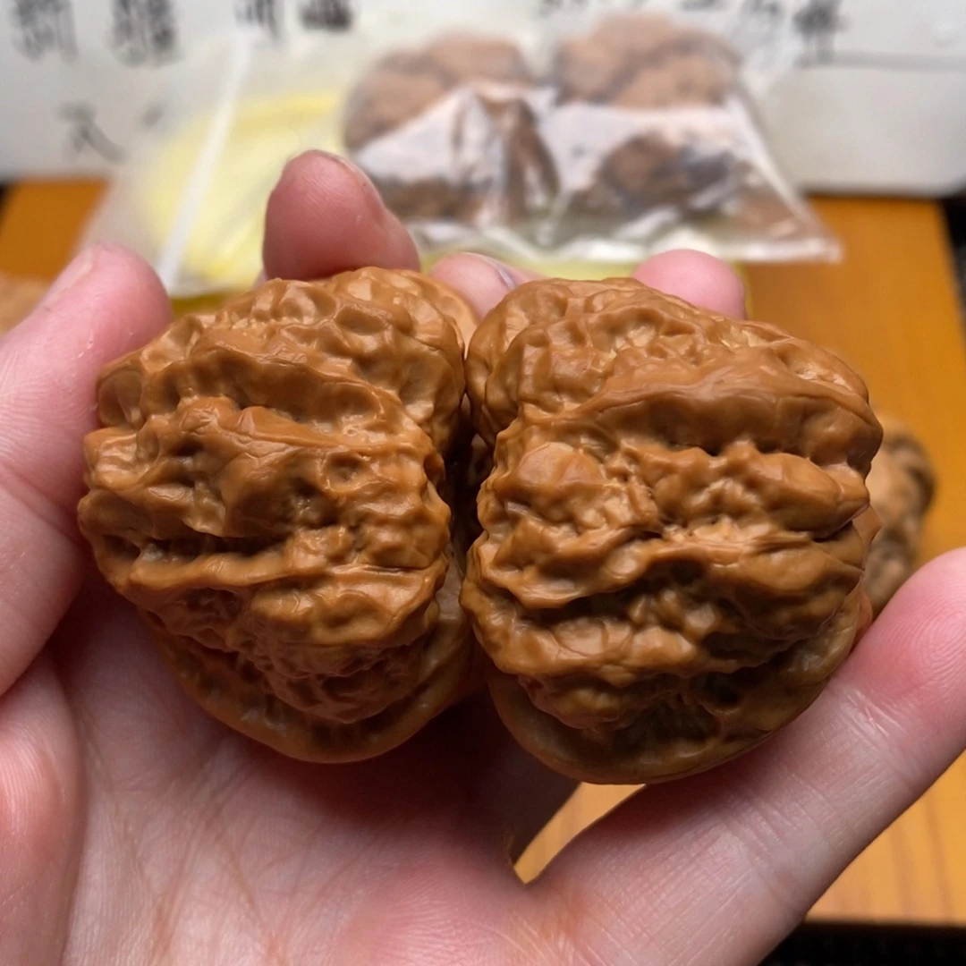 -***玛把件文玩核桃边43左右