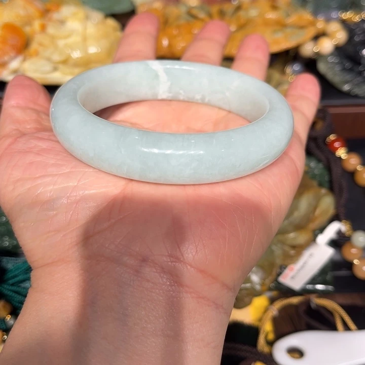 岫玉未镶嵌毛衣链