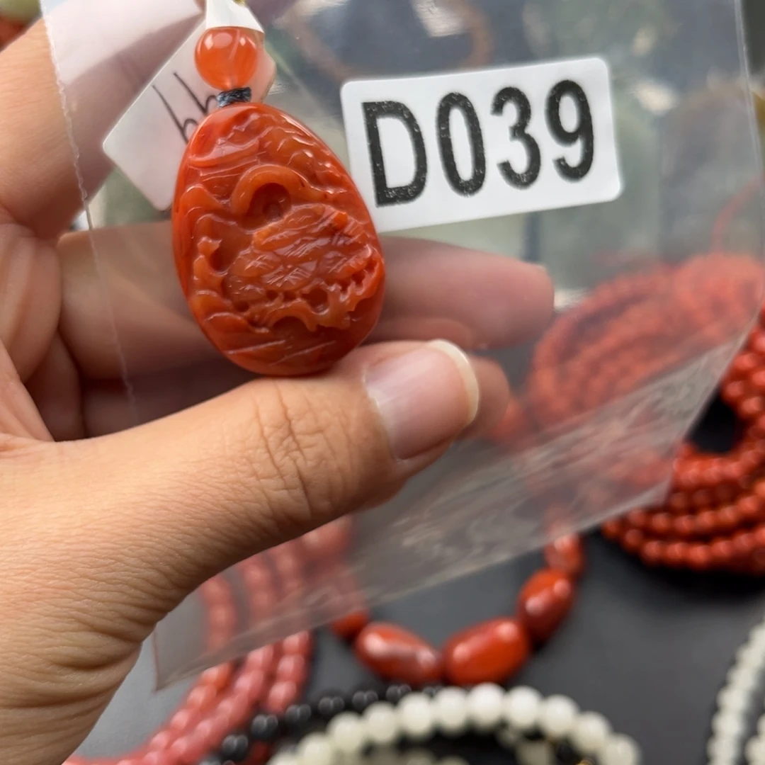 南红玛瑙未镶嵌珠宝奇石