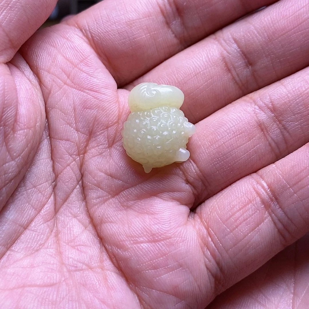 和田玉挂件未镶嵌L****3