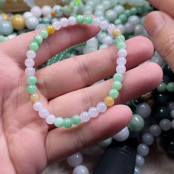 翡翠未镶嵌颈饰77